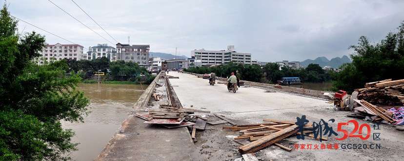 建设中燕岩大桥 【组图】777 / 作者:社区小编 / 帖子ID:17861