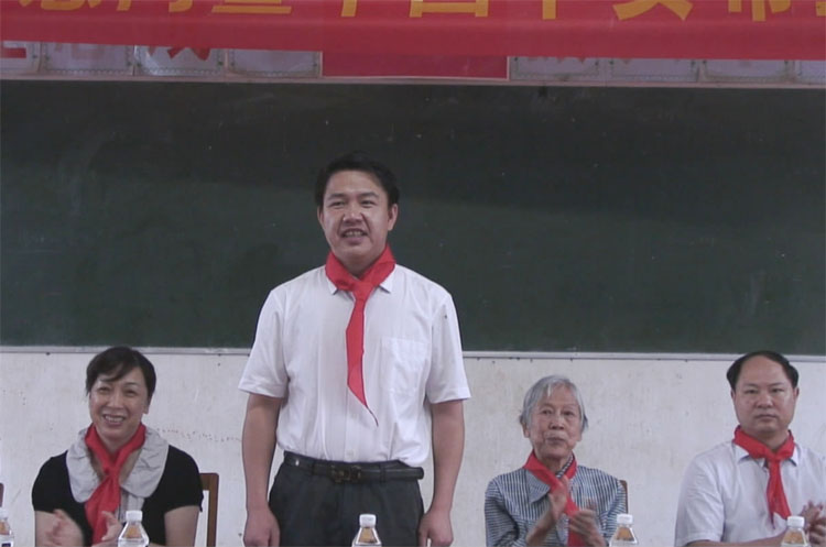 “六·一”儿童节慰问暨中国平安希望奖学金发放仪式在恭城举行32 / 作者:风油精 / 帖子ID:19111