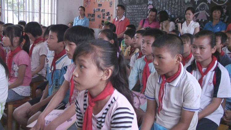 “六·一”儿童节慰问暨中国平安希望奖学金发放仪式在恭城举行673 / 作者:风油精 / 帖子ID:19111