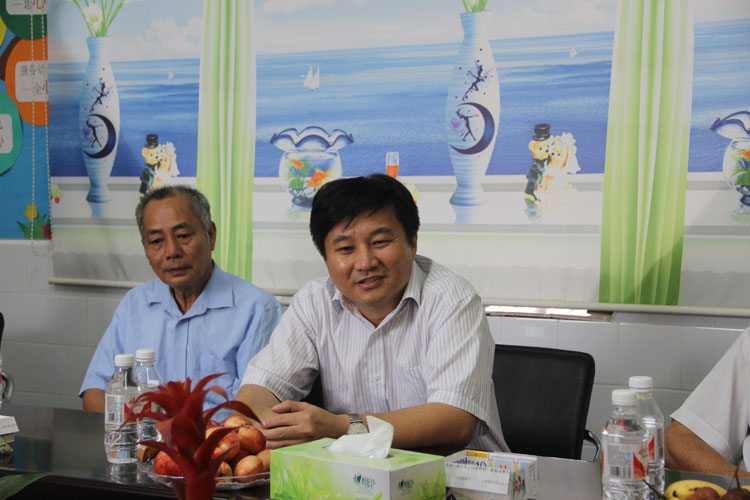 林武民县长到县机关幼儿园慰问107 / 作者:半指温柔沙 / 帖子ID:19155