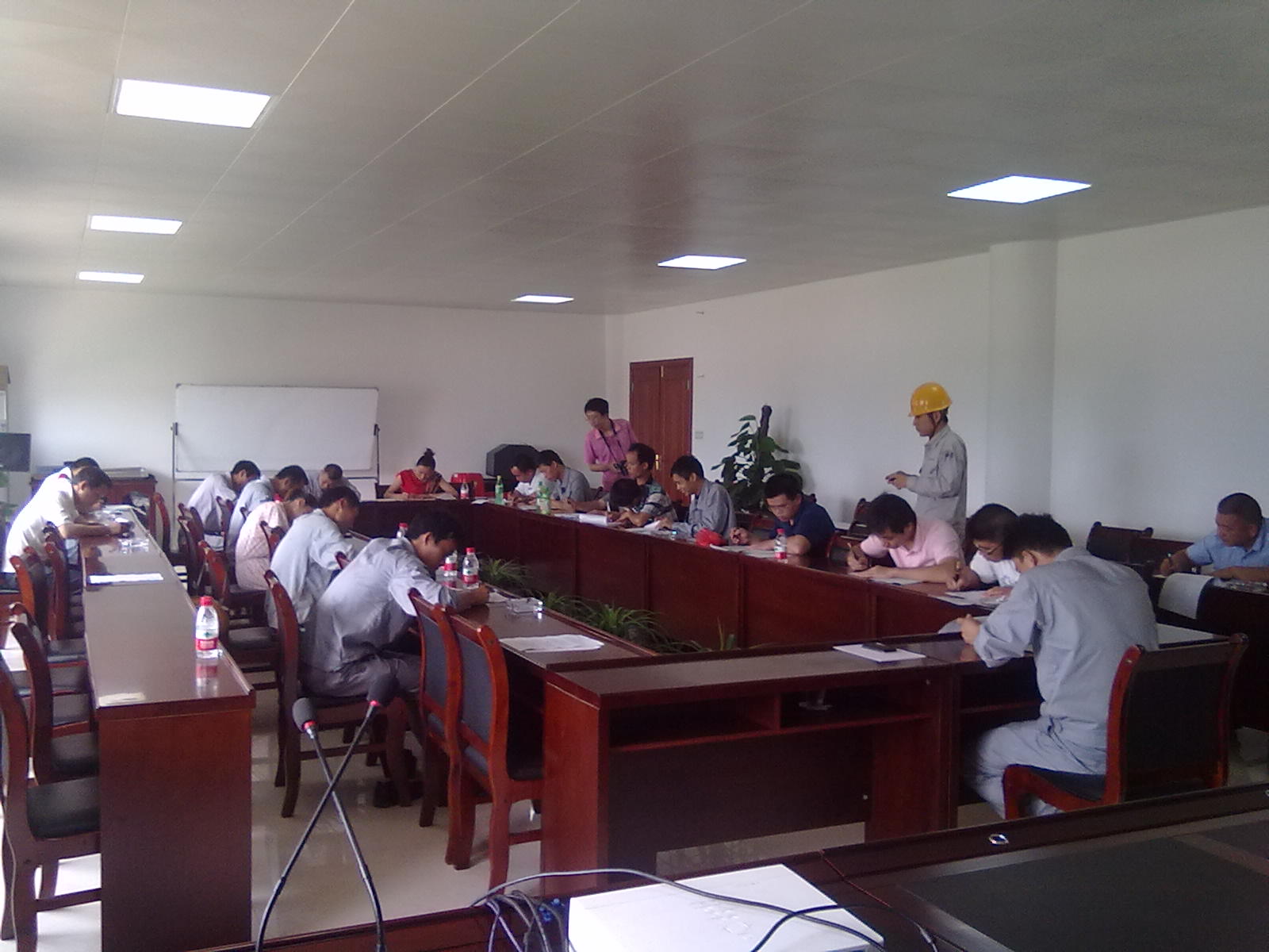 “科学发展，安全发展”，桂林南方举办硬笔书法比赛821 / 作者:520小编 / 帖子ID:20060