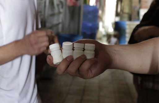 我们还能吃什么？西安现“土霉素豆腐” 黑作坊污水横流856 / 作者:小锋 / 帖子ID:21137