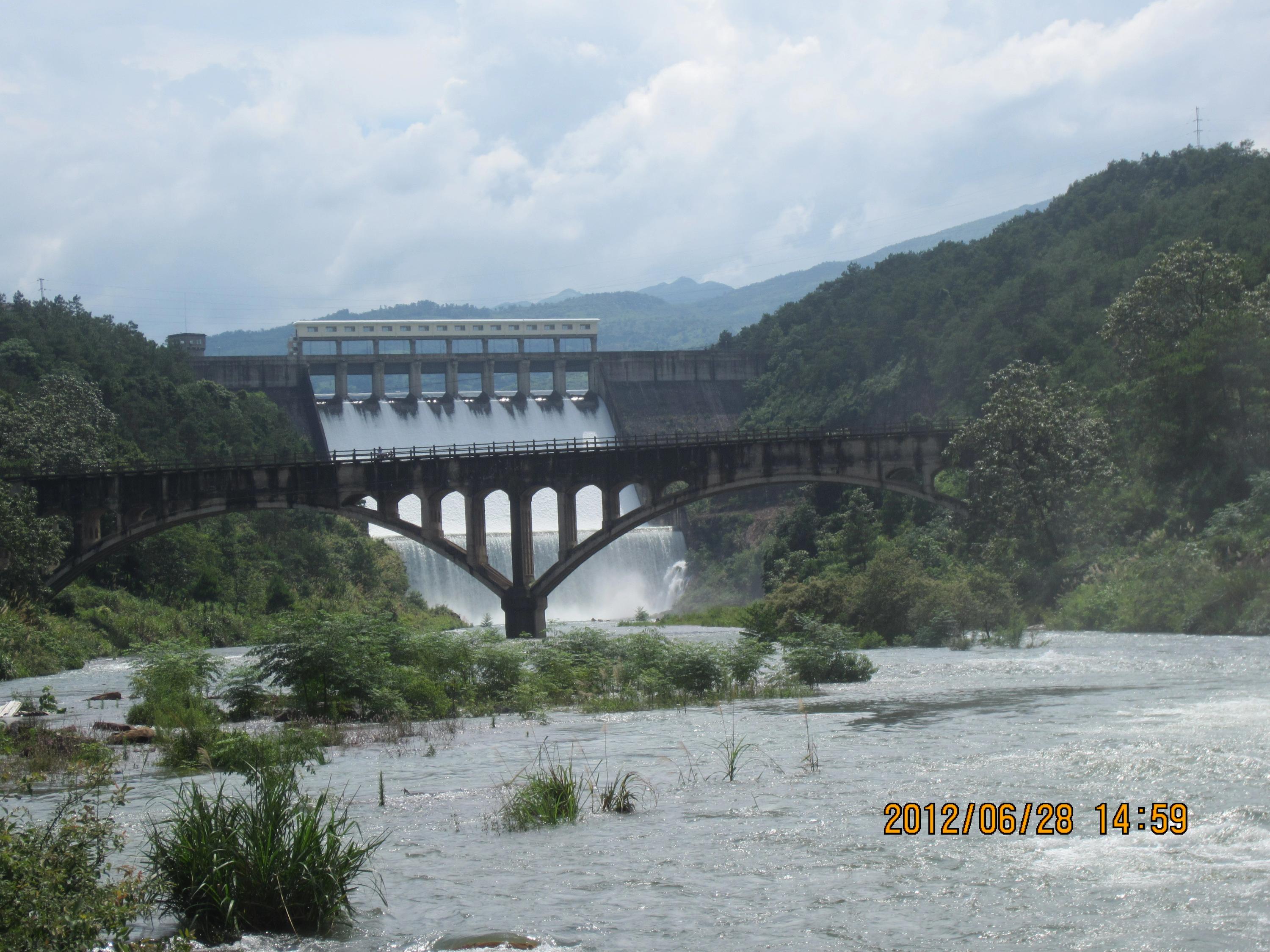 峻山水库涨大水啦！！357 / 作者:滴雨会成江 / 帖子ID:21221