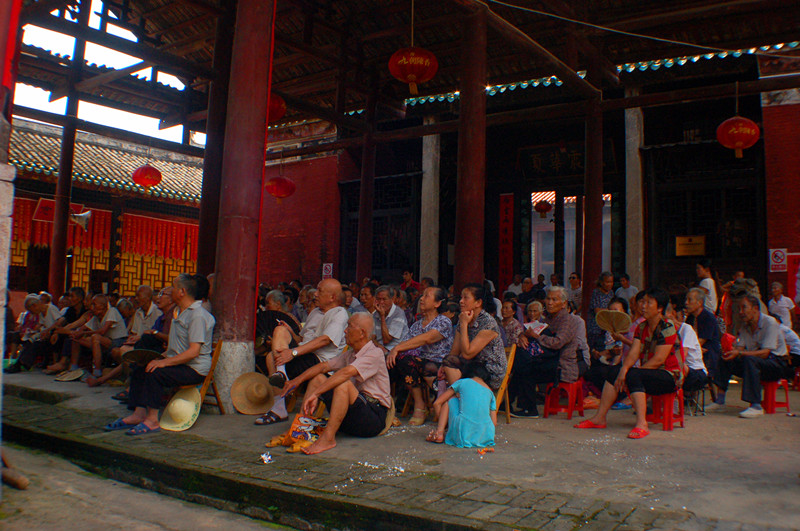 恭城关公庙会现场【组图】662 / 作者:520摄影记者 / 帖子ID:21280