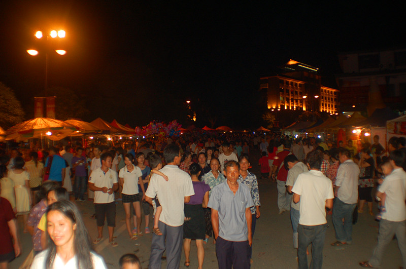 恭城关公庙会现场【组图】393 / 作者:520摄影记者 / 帖子ID:21280