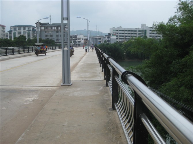 昨日的燕岩大桥。今日的燕岩大桥。764 / 作者:东方思雨 / 帖子ID:21651