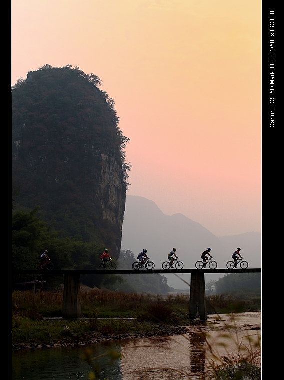 广西决定将我县平安社山作重点开发。52 / 作者:豆子鬼 / 帖子ID:21931