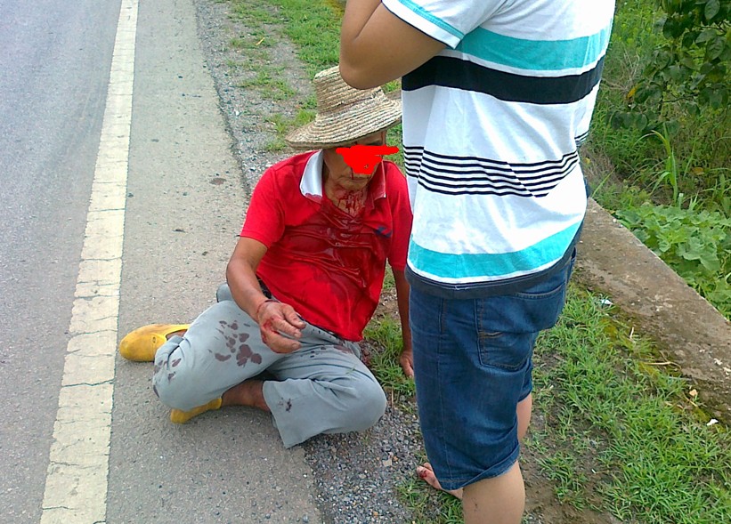 上班路上亲眼目睹两次车祸（触目惊心）有图547 / 作者:小勇 / 帖子ID:22165