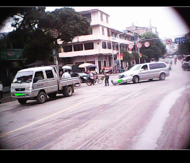 燕岩桥头车祸＜追尾＞现场217 / 作者:平安大叔 / 帖子ID:22166