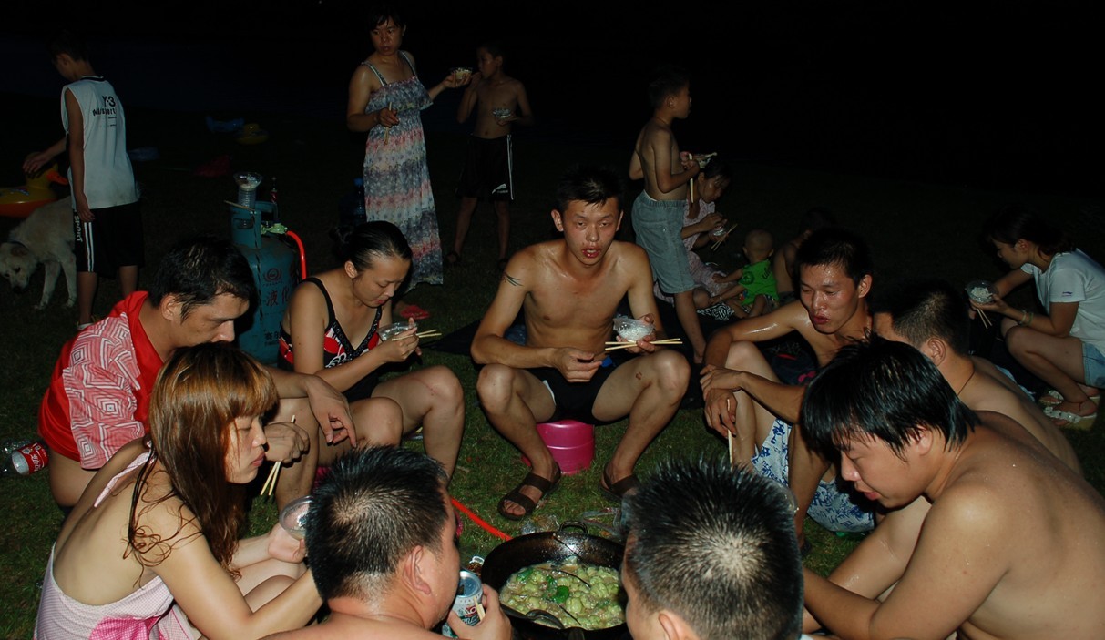 美食群冰爽之夏泳装秀。嘿嘿 精彩在最后！！166 / 作者:星想事成 / 帖子ID:22478