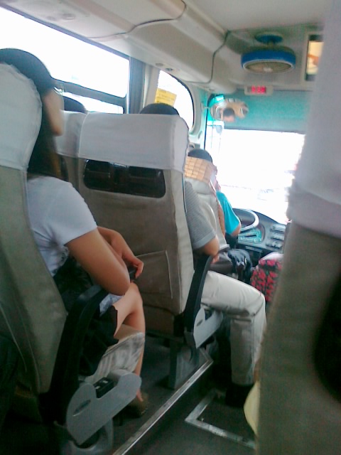 在车上看到危险的一幕。。44 / 作者:珍惜 / 帖子ID:24507