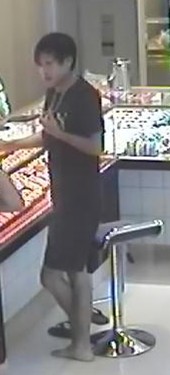 恭城三九大金店遭抢劫 恭城的治安到底怎么了?186 / 作者:uc642988 / 帖子ID:24500
