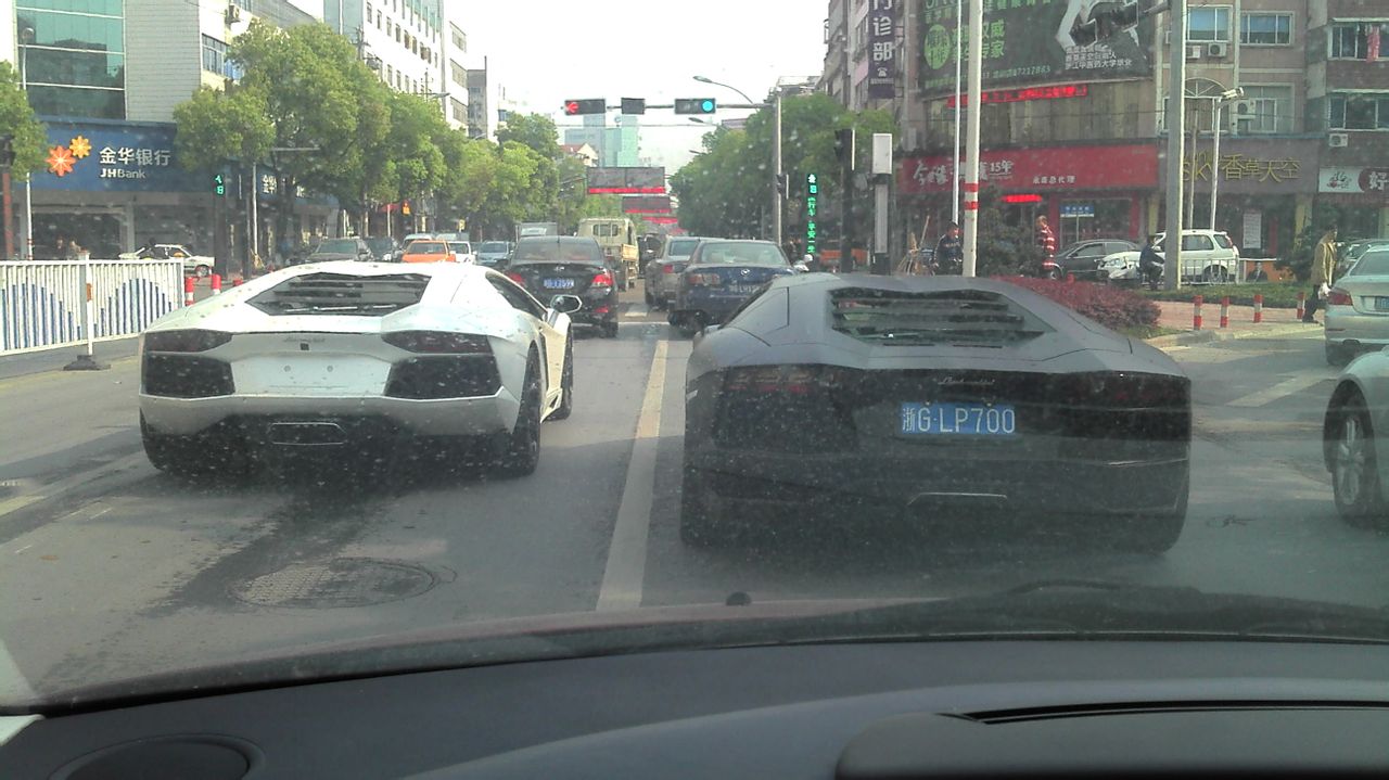 压马路时拍滴。。。好多这种车车。304 / 作者:∑⌒不过_如此 / 帖子ID:36872