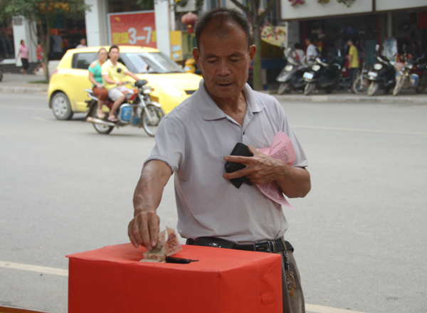 恭城：让生命在我们手中延续--情系重症女孩王诺希募捐活动【组图】216 / 作者:社区小编 / 帖子ID:38123