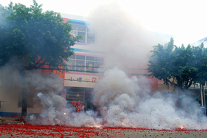 热烈祝贺“小博士民族幼儿园”新教学楼开业93 / 作者:柚子壳※ / 帖子ID:38285