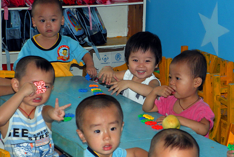 热烈祝贺“小博士民族幼儿园”新教学楼开业201 / 作者:柚子壳※ / 帖子ID:38285