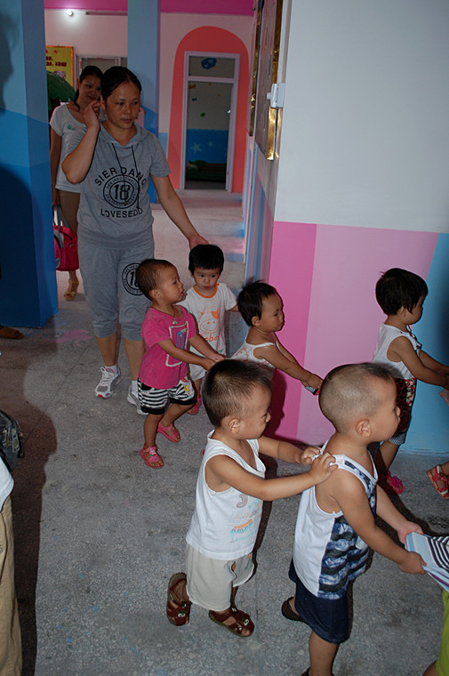 热烈祝贺“小博士民族幼儿园”新教学楼开业971 / 作者:柚子壳※ / 帖子ID:38285