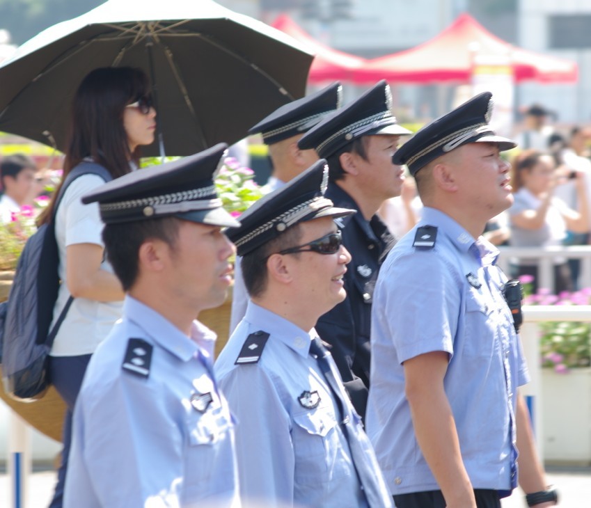 桂林人民愤怒了，中山中路抗日大游行374 / 作者:与孤独共舞 / 帖子ID:54567