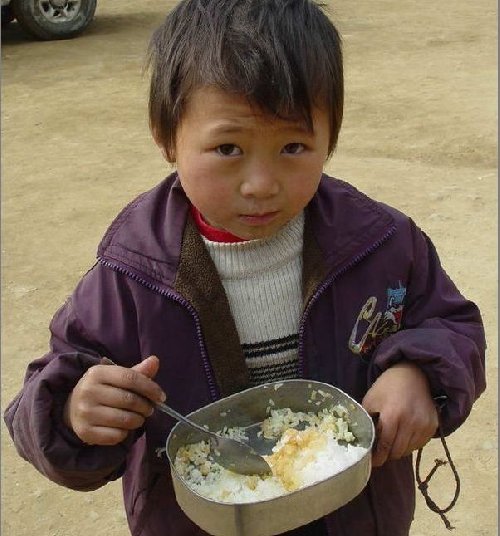 恭城2万多学生享受全国学生营养膳食补助计划42 / 作者:桂鱼 / 帖子ID:54997