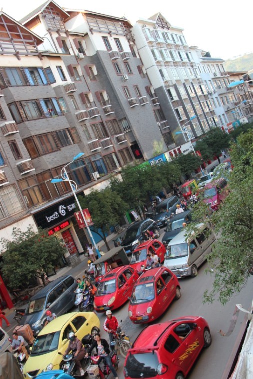 银座十字路又现大堵车 这次是有图有真相了391 / 作者:恭城人 / 帖子ID:55227