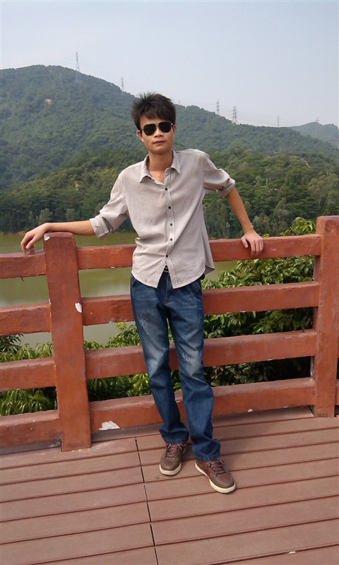 栗木滴    直接上图了，砖来吧899 / 作者:涛``声依旧 / 帖子ID:55372