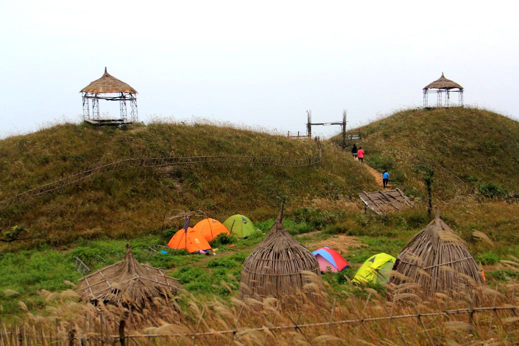 再走燕子山，  用脚步感受深秋的童话。。。。。。209 / 作者:人在旅途888 / 帖子ID:56841