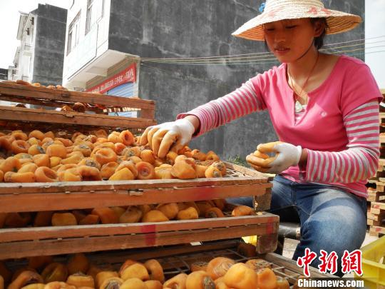 恭城两千“钟点饼嫂”活跃城乡192 / 作者:社区小编 / 帖子ID:57347