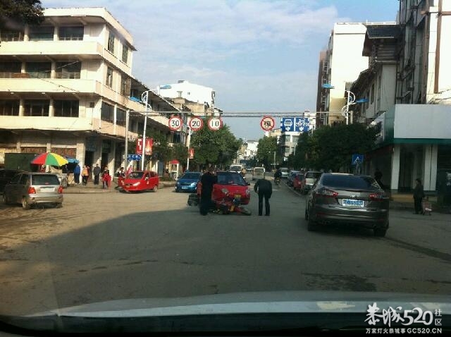 燕岩桥头摩的PK摩托400 / 作者:是非黑人 / 帖子ID:58817