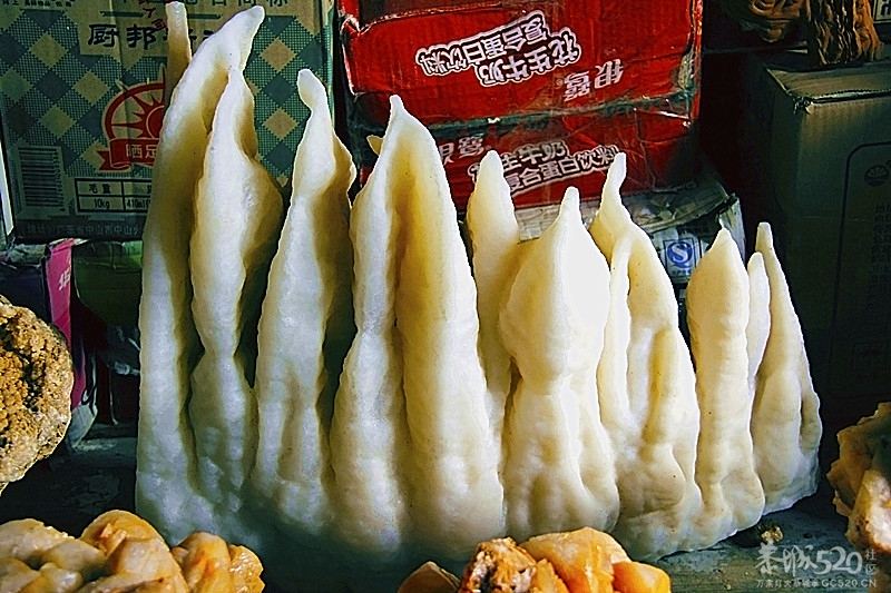 来几个钟乳石 卓子631 / 作者:瑶乡看兰 / 帖子ID:60093