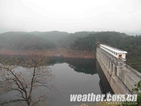 恭城出现“烂冬”天气 水库得利644 / 作者:茶城路人 / 帖子ID:61033