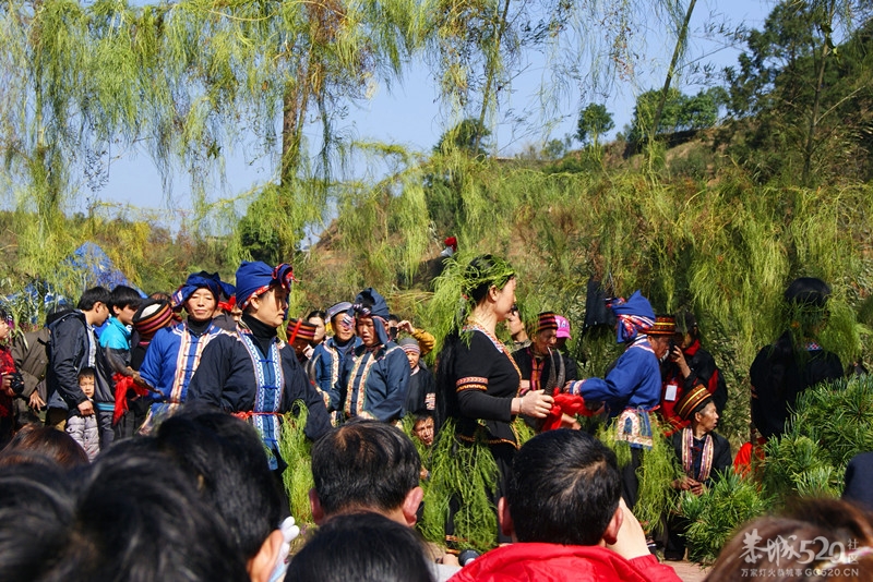 2013年三江石口花炮节829 / 作者:孟筒瑶 / 帖子ID:63210