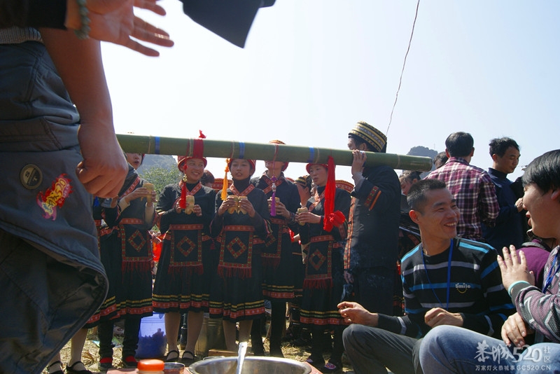 2013年三江石口花炮节226 / 作者:孟筒瑶 / 帖子ID:63210