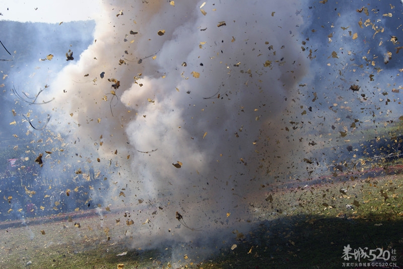 2013年三江石口花炮节227 / 作者:孟筒瑶 / 帖子ID:63210