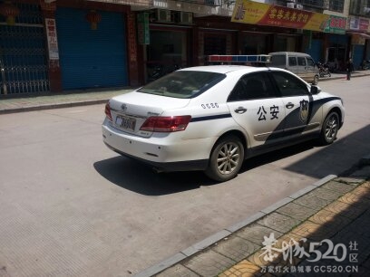 在恭城偶遇--最牛的警车726 / 作者:海子GG / 帖子ID:66902
