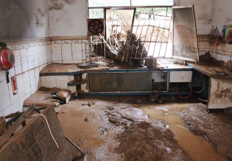 恭城:干部群众用行动谱写抗洪救灾赞歌　438 / 作者:普通网民 / 帖子ID:68009