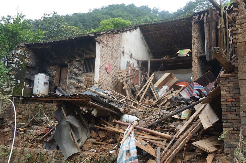 恭城:干部群众用行动谱写抗洪救灾赞歌　506 / 作者:普通网民 / 帖子ID:68009