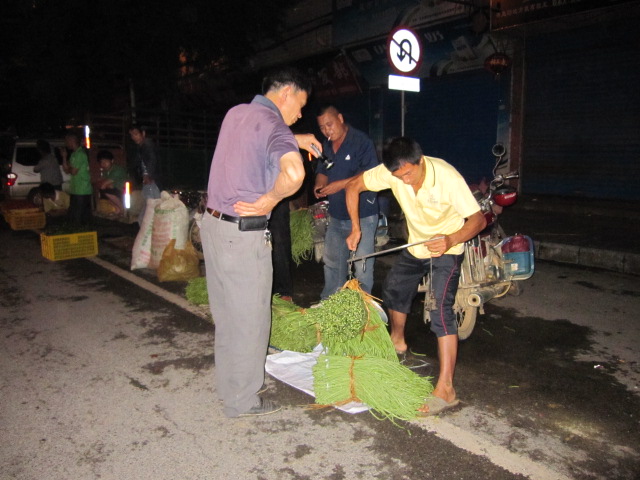 恭城的蔬菜早市131 / 作者:容容 / 帖子ID:68392