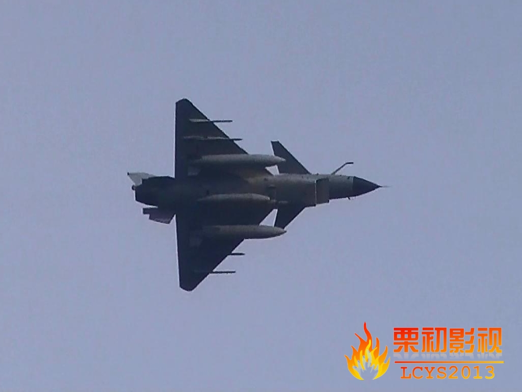 【视频】栗木惊现歼十战斗机低空飞行训练801 / 作者:憂鬱蠍子 / 帖子ID:87594