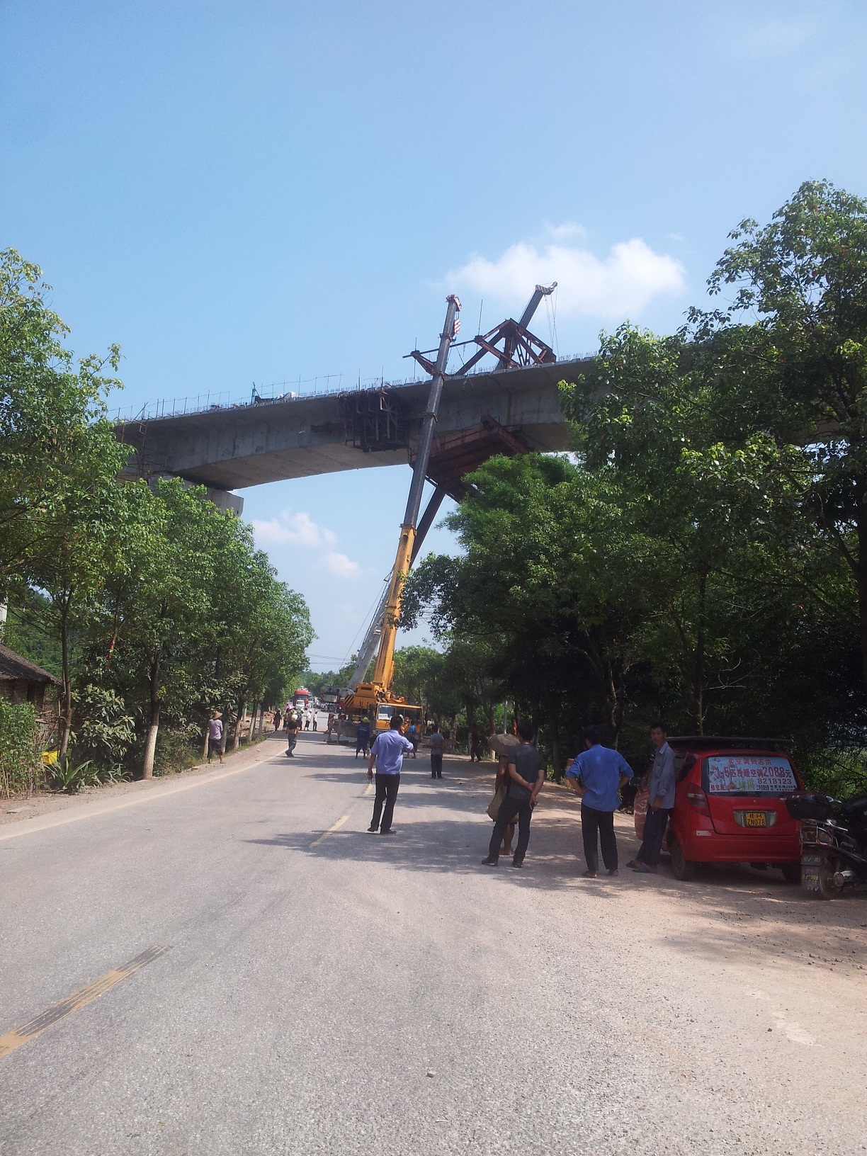 贵广铁路安全事故造成大堵车，高架桥目前情绪稳定432 / 作者:橙子℃狂想曲 / 帖子ID:87619