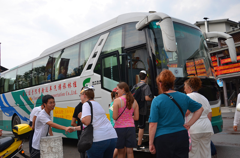 美国学生团队到恭城旅游145 / 作者:风油精 / 帖子ID:91631