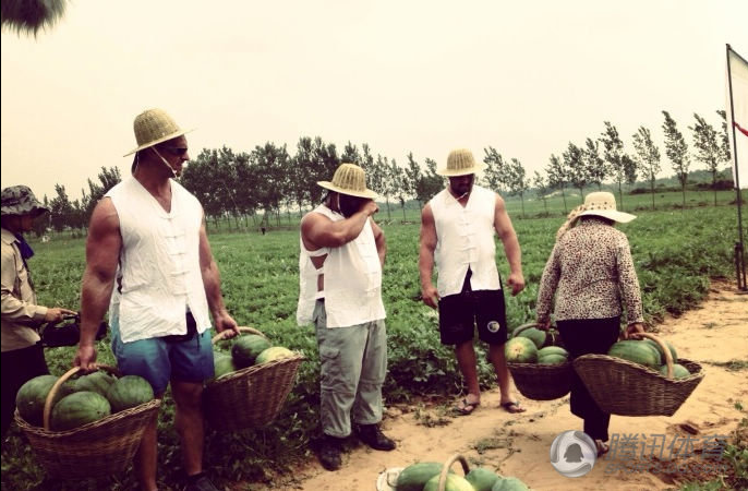 农村大婶拎百斤西瓜 惊呆国外大力士166 / 作者:马路桥~八区 / 帖子ID:92695