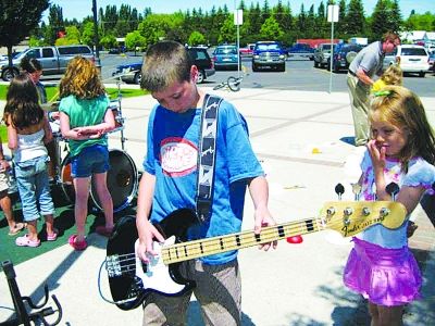 暑假到，您家的小孩怎么度过？779 / 作者:北辰 / 帖子ID:93474