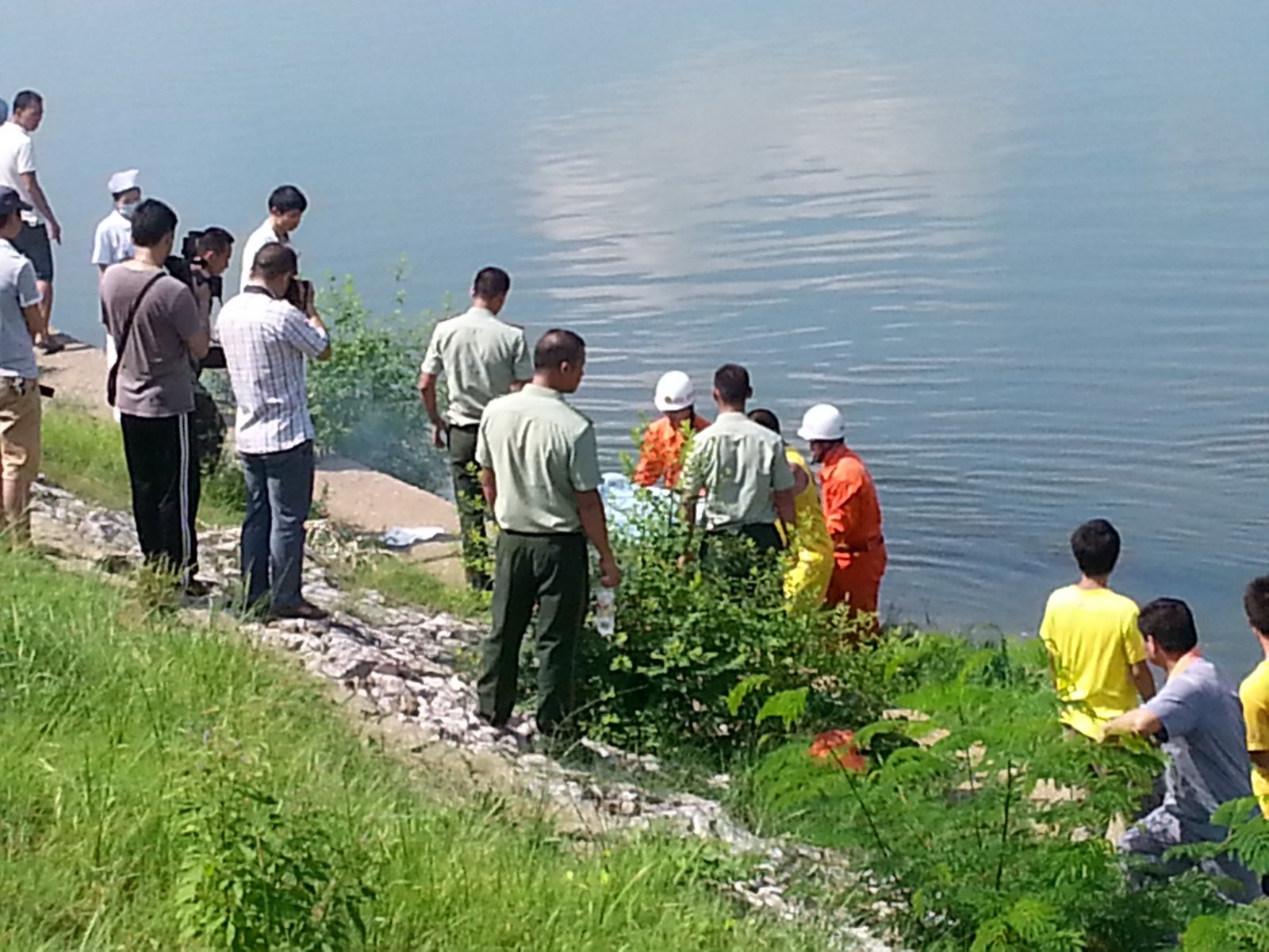 滨江苑发生溺水事件 尸体已经找到616 / 作者:键盘上的音符 / 帖子ID:93724