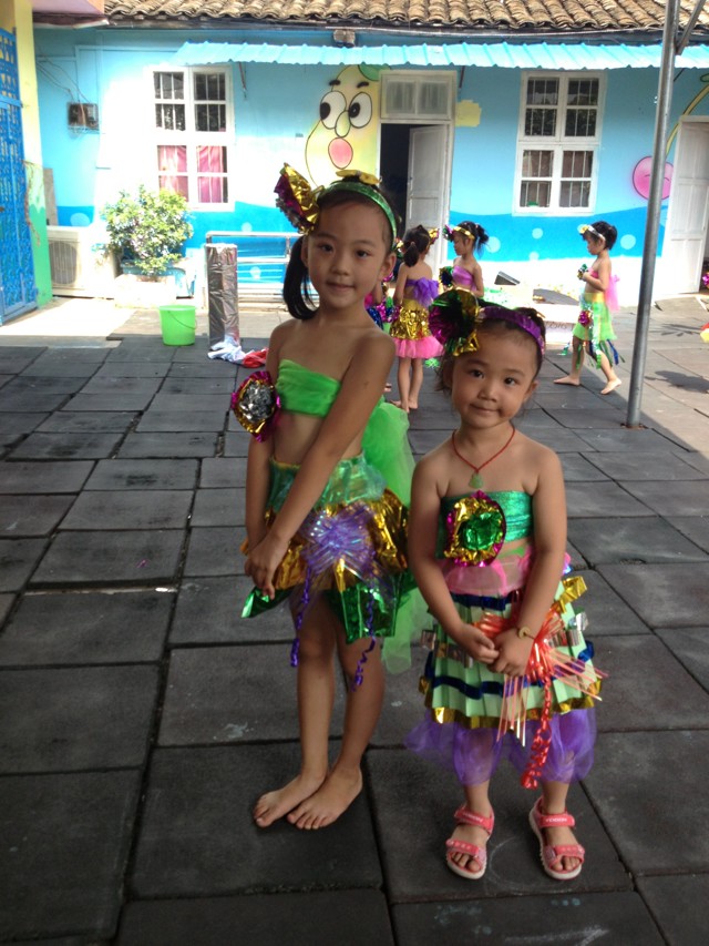 小博士民族幼儿园8月9日晚毕业典礼825 / 作者:爱哭鬼 / 帖子ID:93896