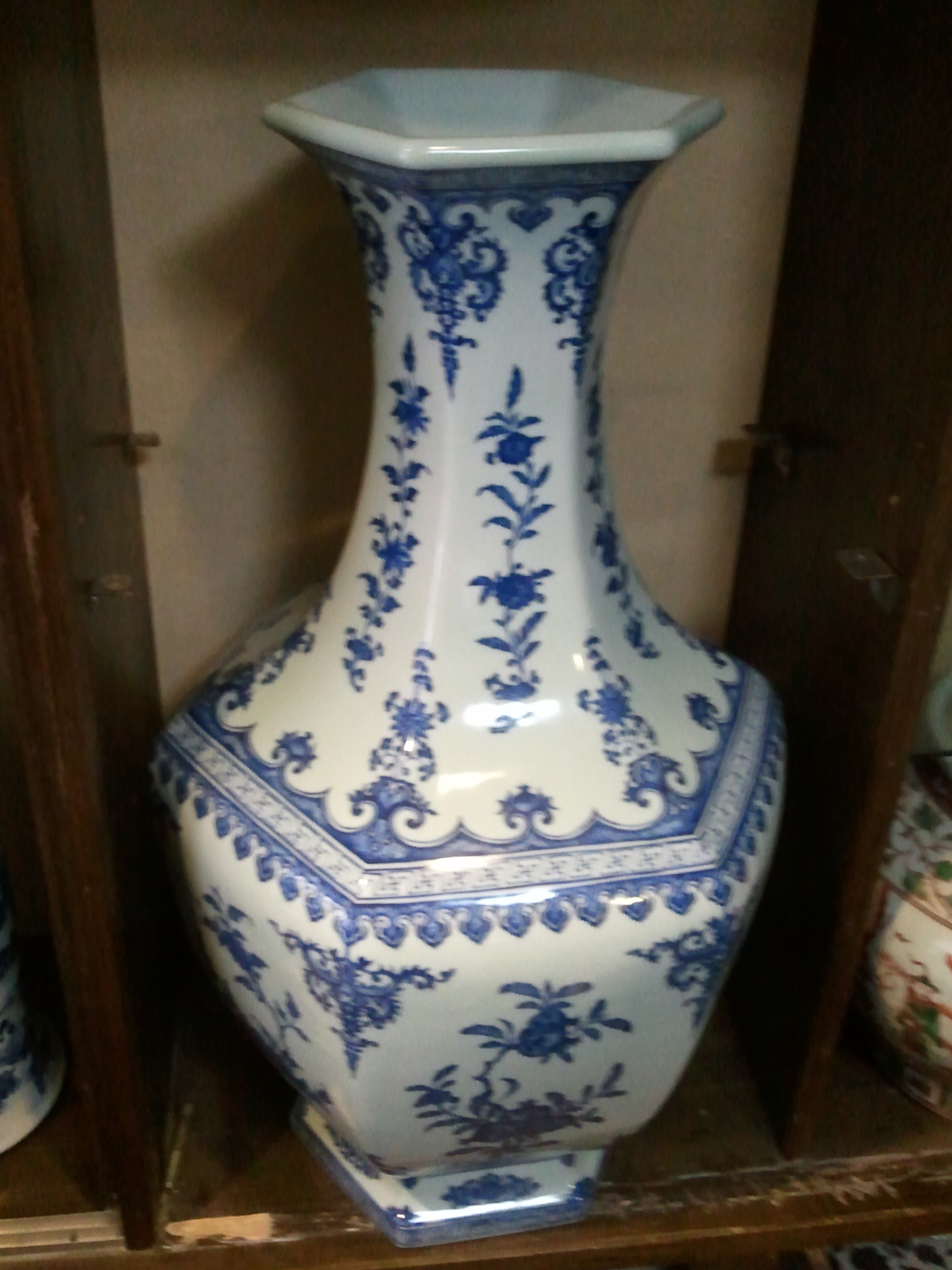 玩物莫丧志——青花六角花瓶536 / 作者:可可 / 帖子ID:94075