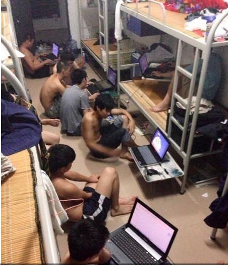 【今日吐槽8.10】网吧囧事：最敬业好队友 玩家逆天睡姿852 / 作者:容容 / 帖子ID:94080