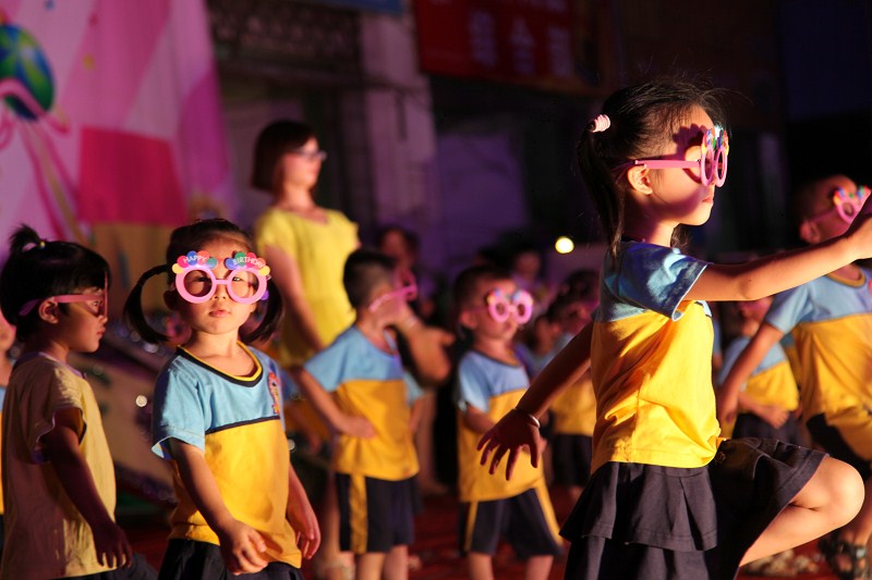 谢谢大家····毕业晚会圆满成功407 / 作者:爱哭鬼 / 帖子ID:94218