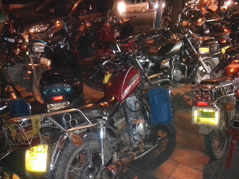 众多摩托  十字街霸道867 / 作者:北辰 / 帖子ID:94749