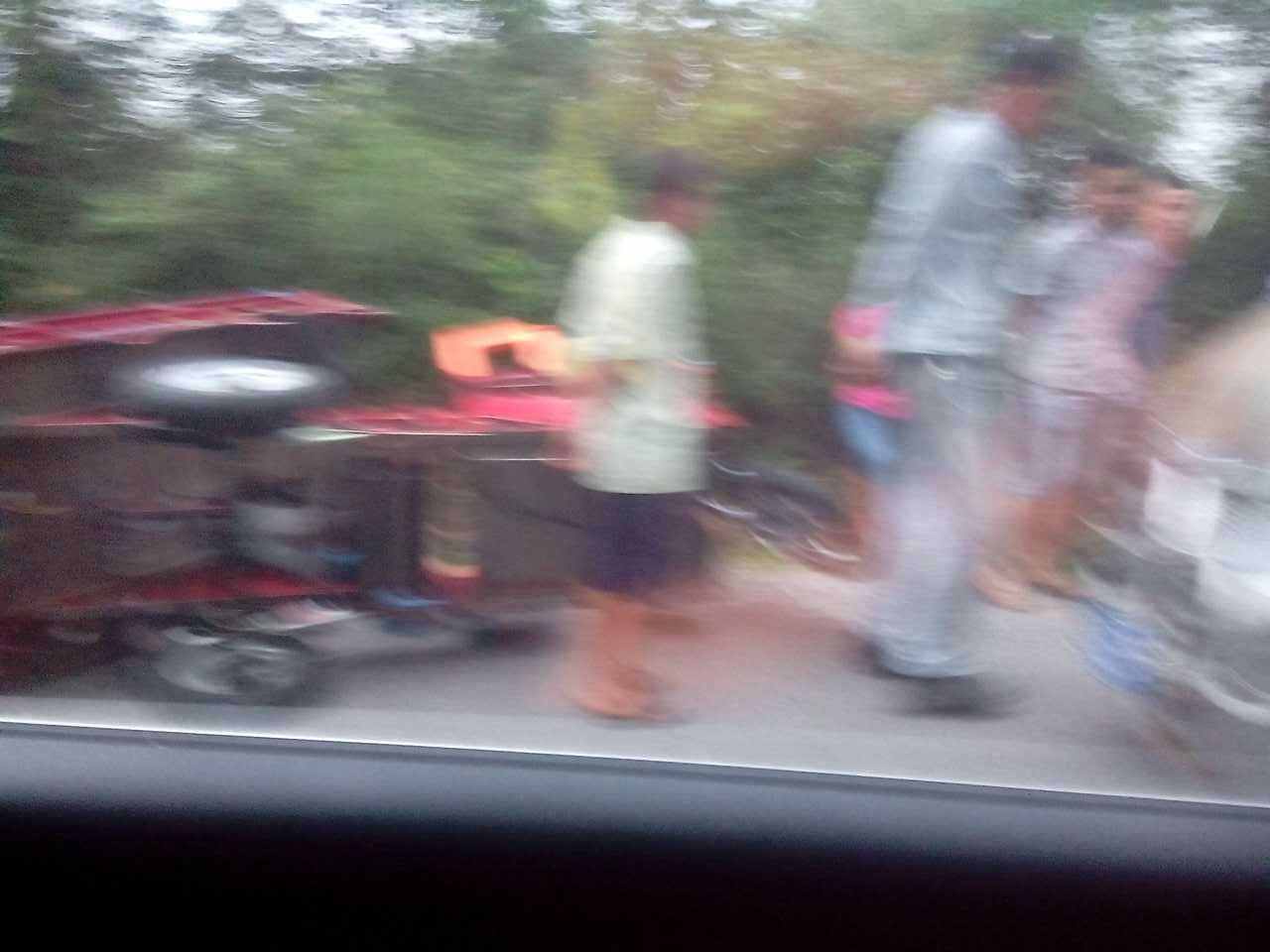 西岭羊角山路段发生车祸！707 / 作者:苦竹河畔 / 帖子ID:94882