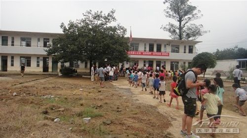 9月1日桂林真龙福福慈善活动——恭城站966 / 作者:茶城路人 / 帖子ID:94892